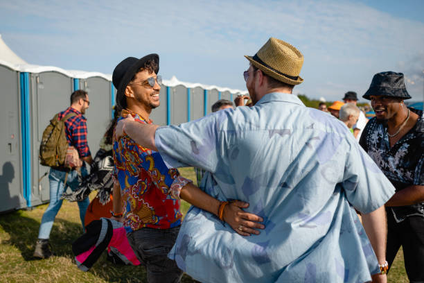 Best Standard Portable Toilet Rental  in Burlingame, CA